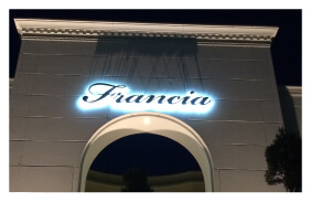 伊勢崎 結婚式場 切り文字LED看板