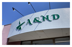 伊勢崎 ヘアサロン 切り文字看板